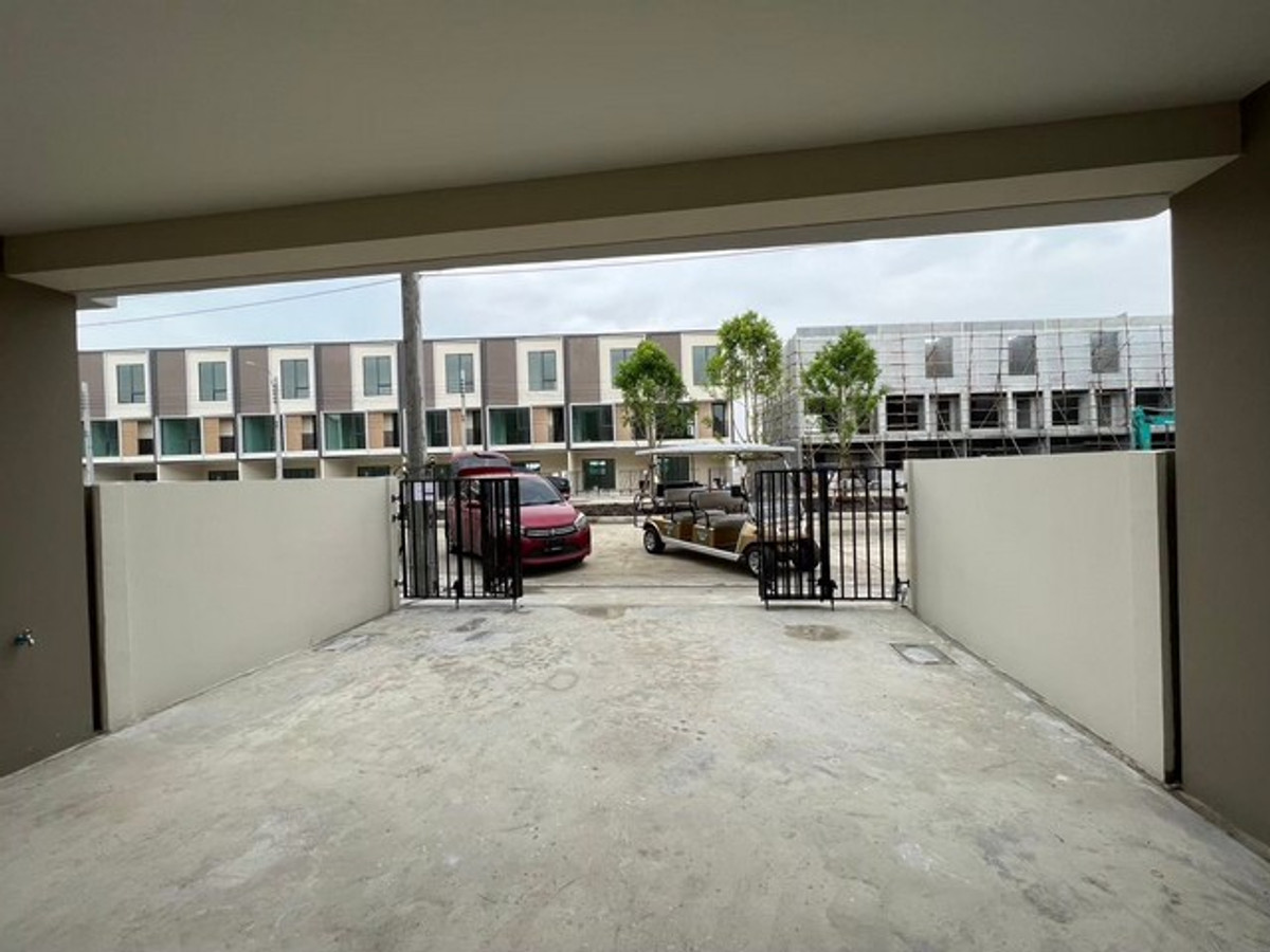 ให้เช่าทาวน์โฮมบางนา แบริ่ง ลาซาล : HR3308ให้เช่าทาวน์โฮม โครงการ Altitude Kraf Bangna บรรยากาศส่วนตัว |ใกล้ Mega Bangna & Concordian International School