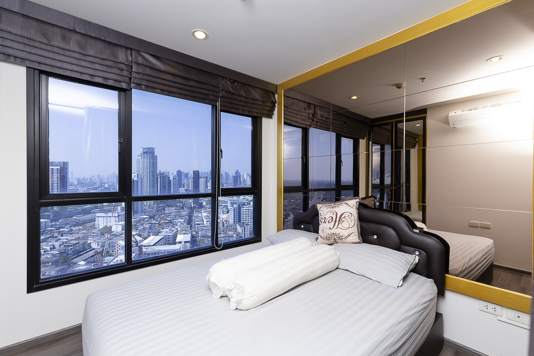 ขายคอนโดอ่อนนุช อุดมสุข : 🔥ขายด่วน+🔥เดอะ เบส พาร์ค เวสต์ สุขุมวิท 77 ใกล้สถานีรถไฟฟ้า BTS อ่อนนุช เฟอร์นิเจอร์ครบ พร้อมเข้าอยู่ 