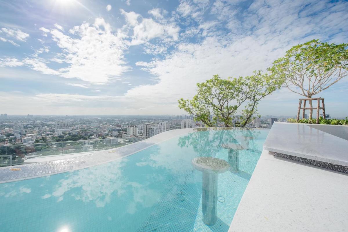 ขายคอนโดสุขุมวิท อโศก ทองหล่อ : 🔥ขายด่วน+🔥เอ็กซ์ที เอกมัย ใกล้สถานีรถไฟฟ้า BTS เอกมัย เฟอร์นิเจอร์ครบ พร้อมเข้าอยู่ 