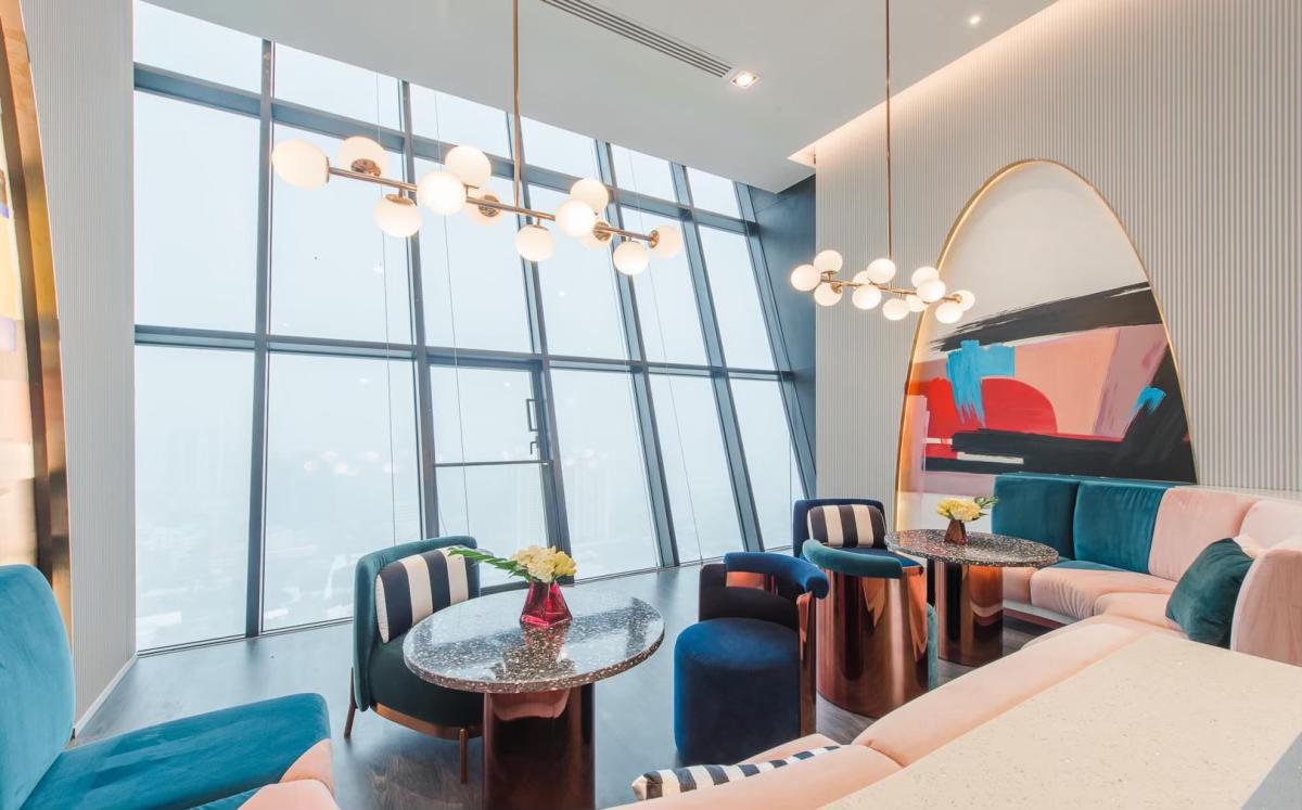 ขายคอนโดสุขุมวิท อโศก ทองหล่อ : 🔥ขายด่วน+🔥เอ็กซ์ที เอกมัย ใกล้สถานีรถไฟฟ้า BTS เอกมัย เฟอร์นิเจอร์ครบ พร้อมเข้าอยู่ 