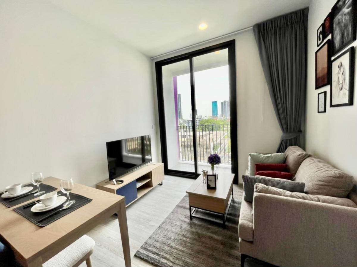 ขายคอนโดสุขุมวิท อโศก ทองหล่อ : 🔥ขายด่วน+🔥เอ็กซ์ที เอกมัย ใกล้สถานีรถไฟฟ้า BTS เอกมัย เฟอร์นิเจอร์ครบ พร้อมเข้าอยู่ 