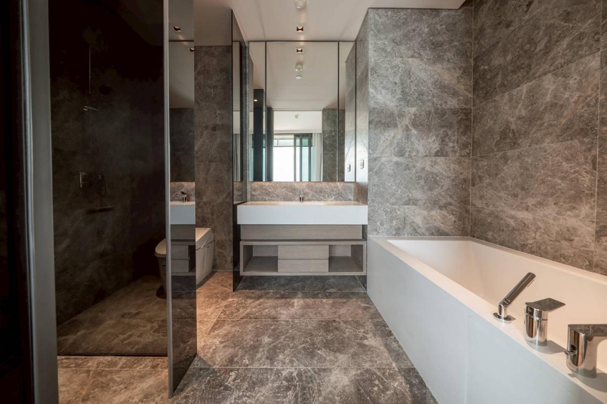 For RentCondoWongwianyai, Charoennakor : 🔥Rent Now+🔥 Banyan Tree Residences Riverside, near the Gold Line BTS Khlong San Station. Fully furnished and ready to move in.