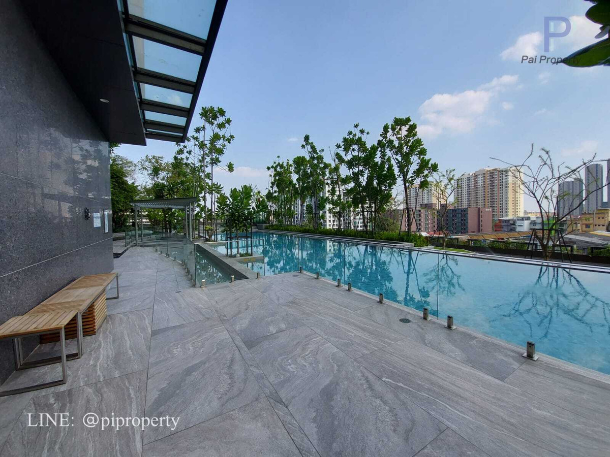 For RentCondoOnnut, Udomsuk : High floor 1 bedroom unit for rent in Whizdom Essence Sukhumvit, True Digital Park BTS Punnawithi station.