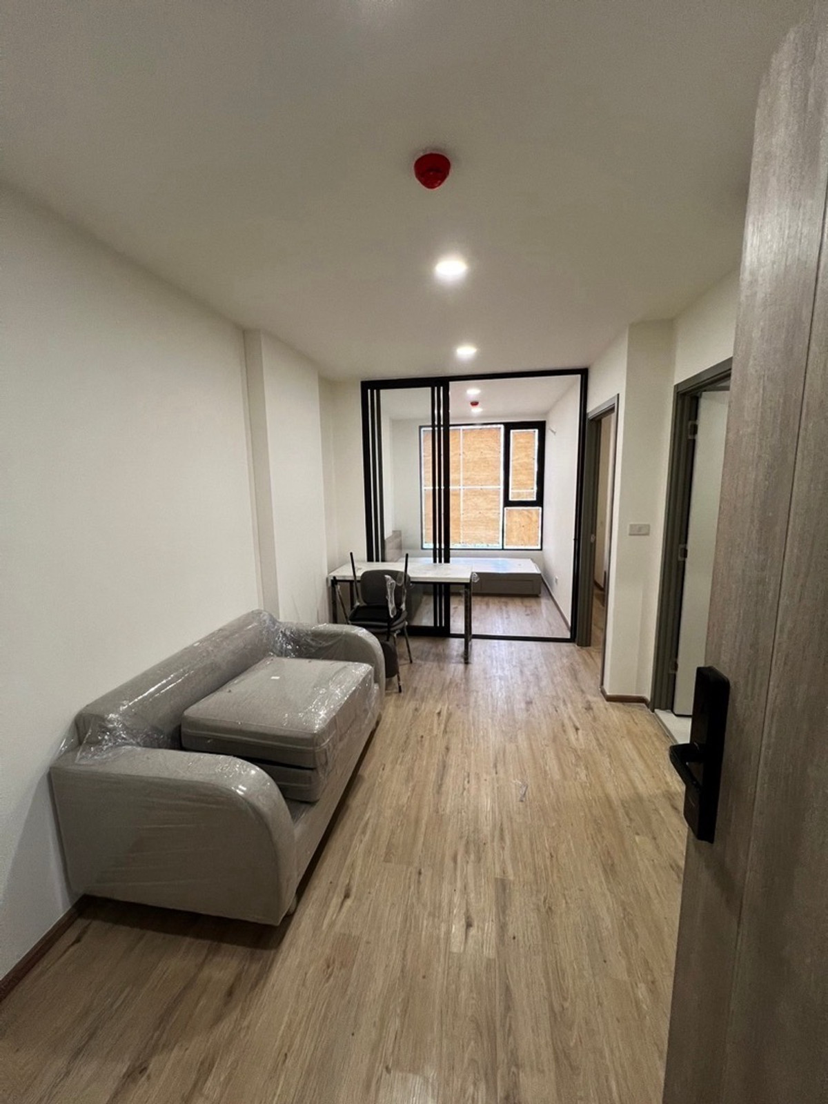 ให้เช่าคอนโดแจ้งวัฒนะ เมืองทอง : 2 ห้องนอน 1 ห้องน้ำ เช่า 16,000 บาท