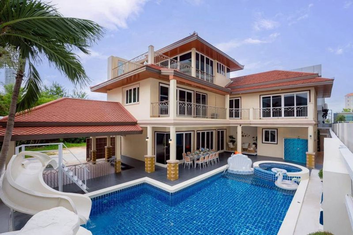For SaleHousePattaya, Bangsaen, Chonburi : Detached House Pool Villa Chaiyaphruek 3 / 4 Bedrooms (FOR SALE) AM085