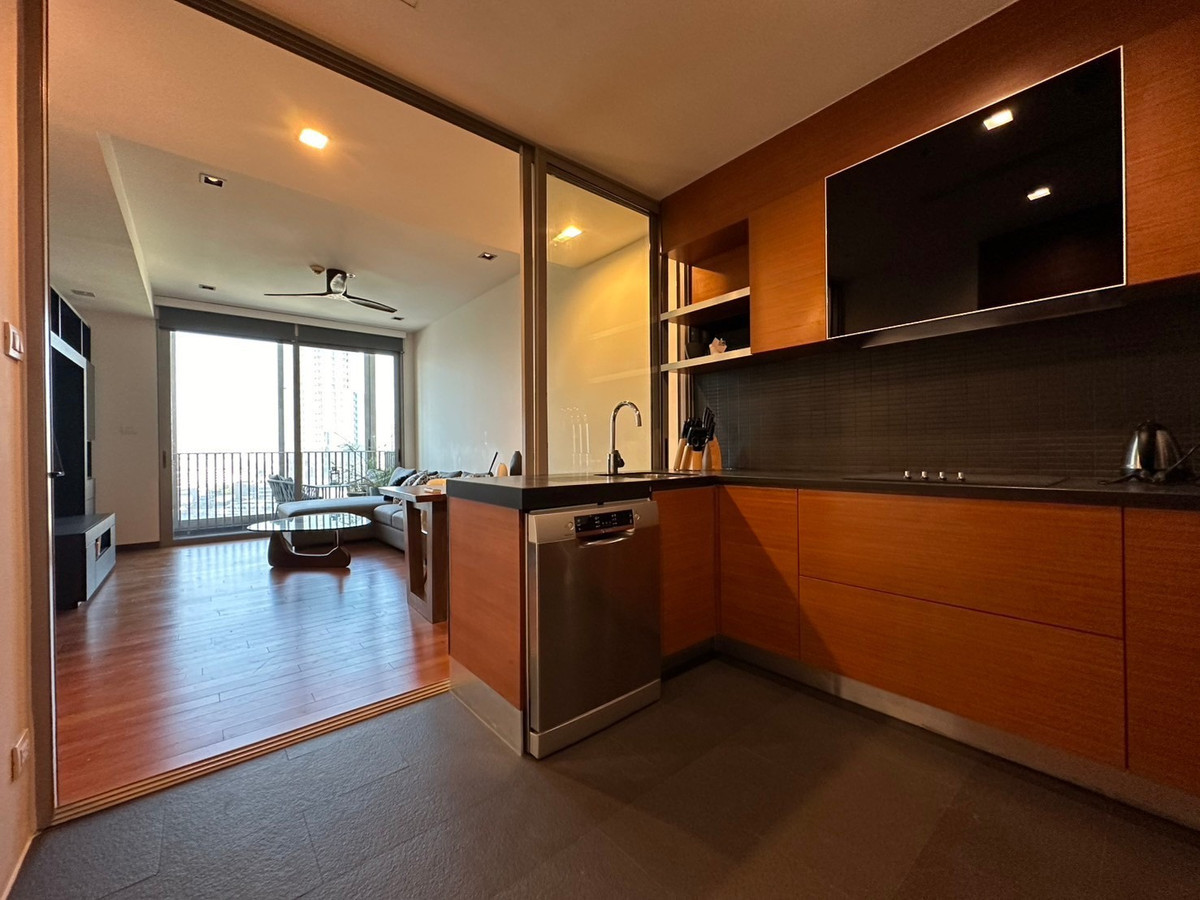 For RentCondoSukhumvit, Asoke, Thonglor : Rent 2 bedrooms, 2 bathrooms, Ashton Morph 38.