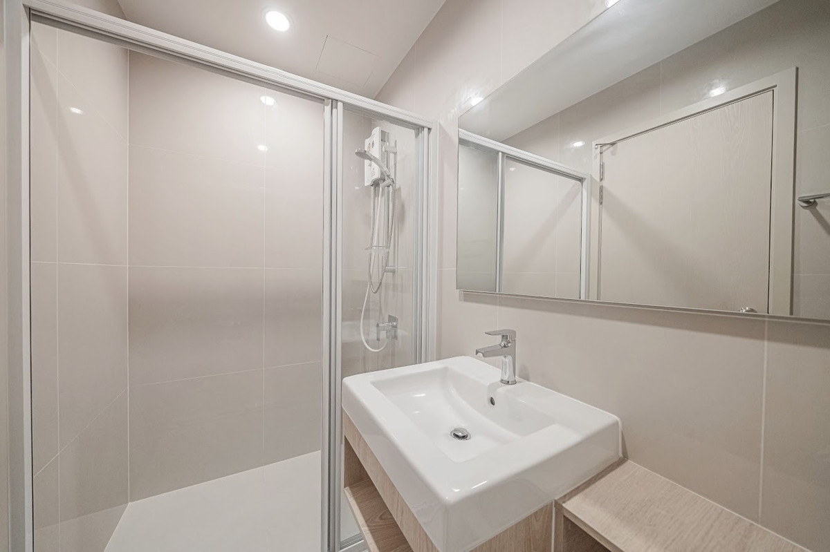 For RentCondoPattanakan, Srinakarin : For Rent ✨ Nue Noble Srinakarin - Lasalle ✨ Fully furnished with appliances, near MRT Sri Lasalle.