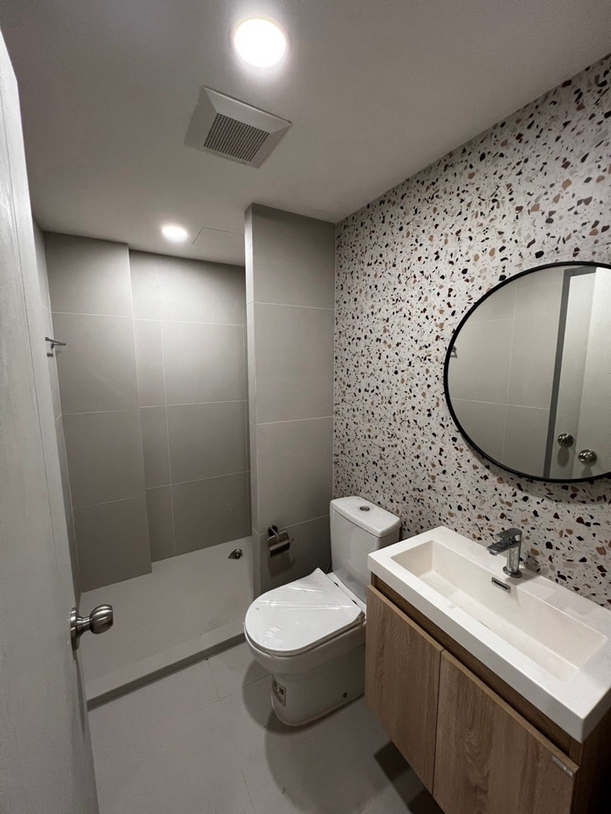 ให้เช่าคอนโดแจ้งวัฒนะ เมืองทอง : 2 ห้องนอน 1 ห้องน้ำ เช่า 16,000 บาท