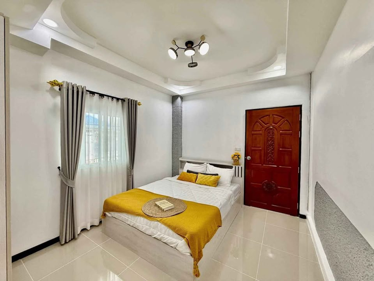 ขายบ้านพัทยา บางแสน ชลบุรี สัตหีบ : หมู่บ้าน พัทยารุ่งเรือง / 3 ห้องนอน (ขาย), Moo Baan Pattaya Rungrueng / 3 Bedrooms (FOR SALE) BEWN121