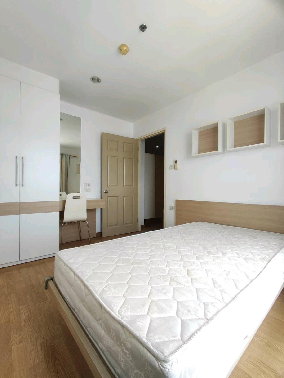 ขายคอนโดบางซื่อ วงศ์สว่าง เตาปูน : ปล่อยขายด่วน ห้องสวย สภาพดี 2 นอน 2 น้ำ ยูดีไลท์แอท บางซื่อ