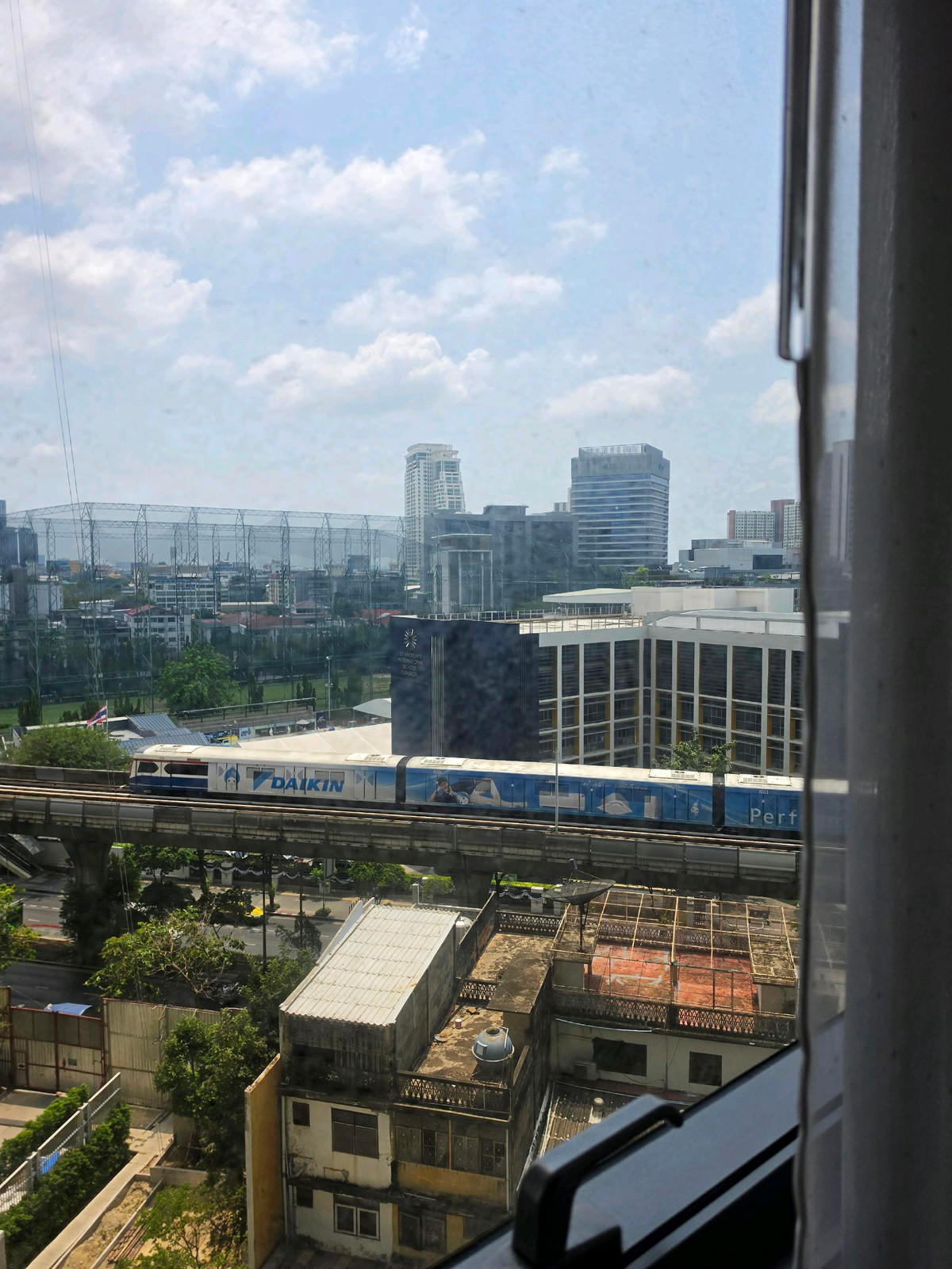 For RentCondoSukhumvit, Asoke, Thonglor : 🚩For Rent: The Loft Ekkamai / 45 Sqm. / Newly Renovated / 10 fl.