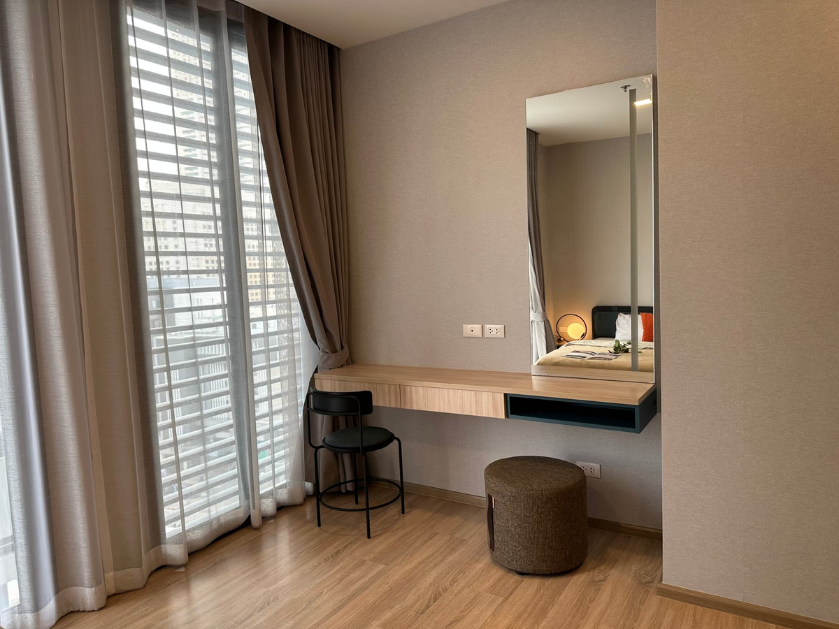 For RentCondoRatchathewi,Phayathai : For rent 3 bedrooms, 2 bathrooms, XT Phayathai.