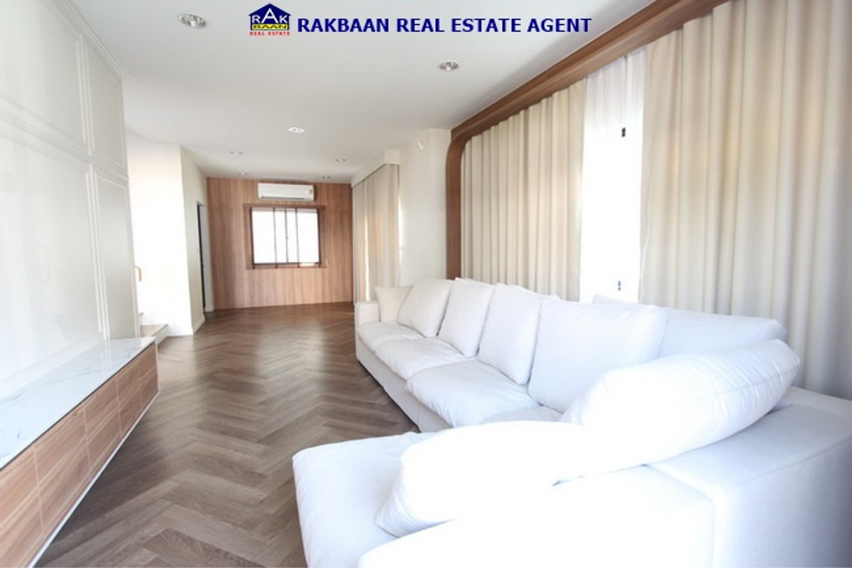 ขายบ้านนวมินทร์ รามอินทรา : ขายบ้านใกล้แฟชั่นไอส์แลนด์ เสนาพาร์ควิลล์ 46.1 ตร.ว. 3 นอน 3 ห้องน้ำ ตกแต่งครบ สวย พร้อมผู้เช่า 35,000บาท ต่อเดือน