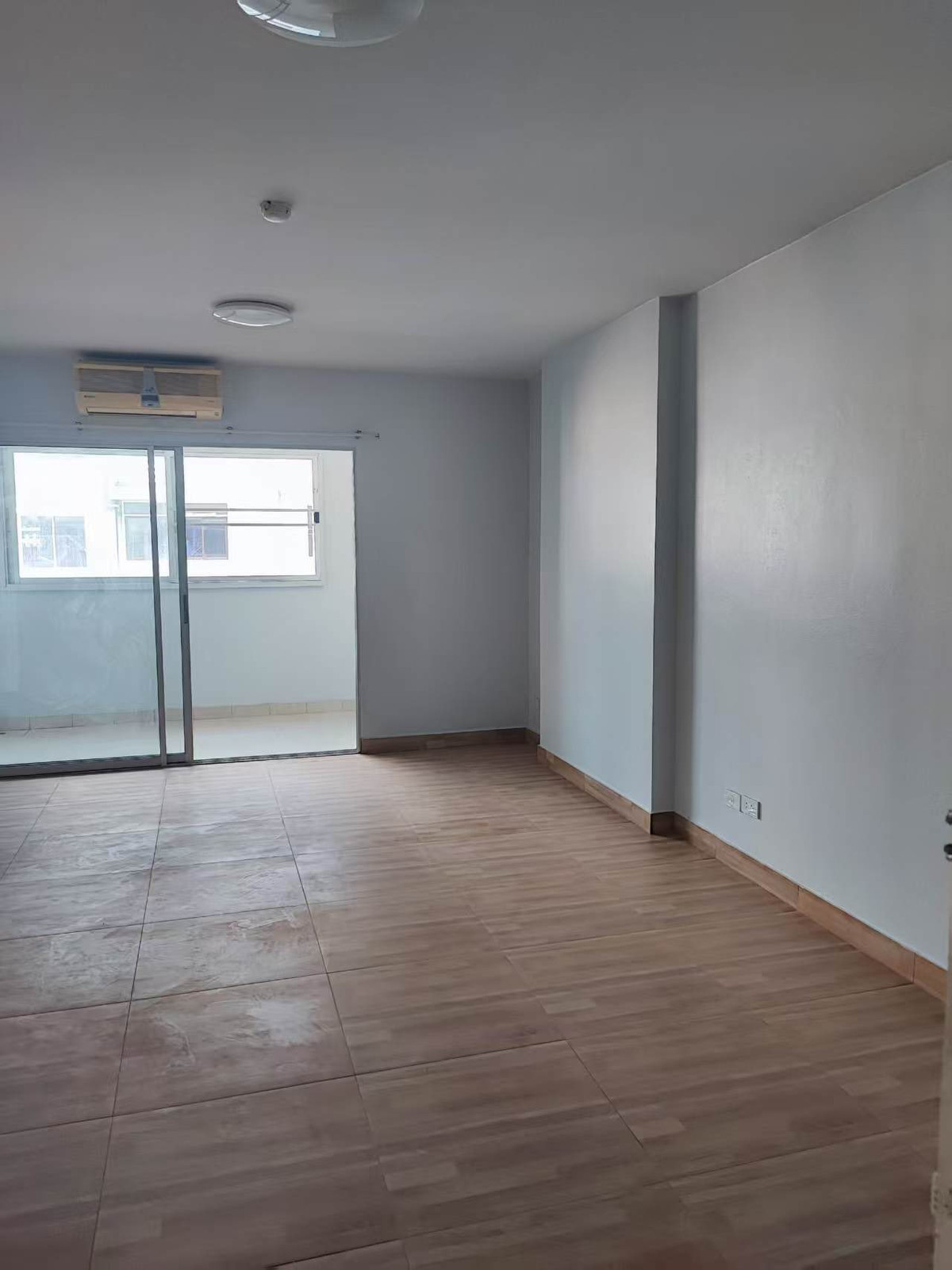 ให้เช่าคอนโดรัชดา ห้วยขวาง : ให้เช่า Supalai City Home Ratchada 10