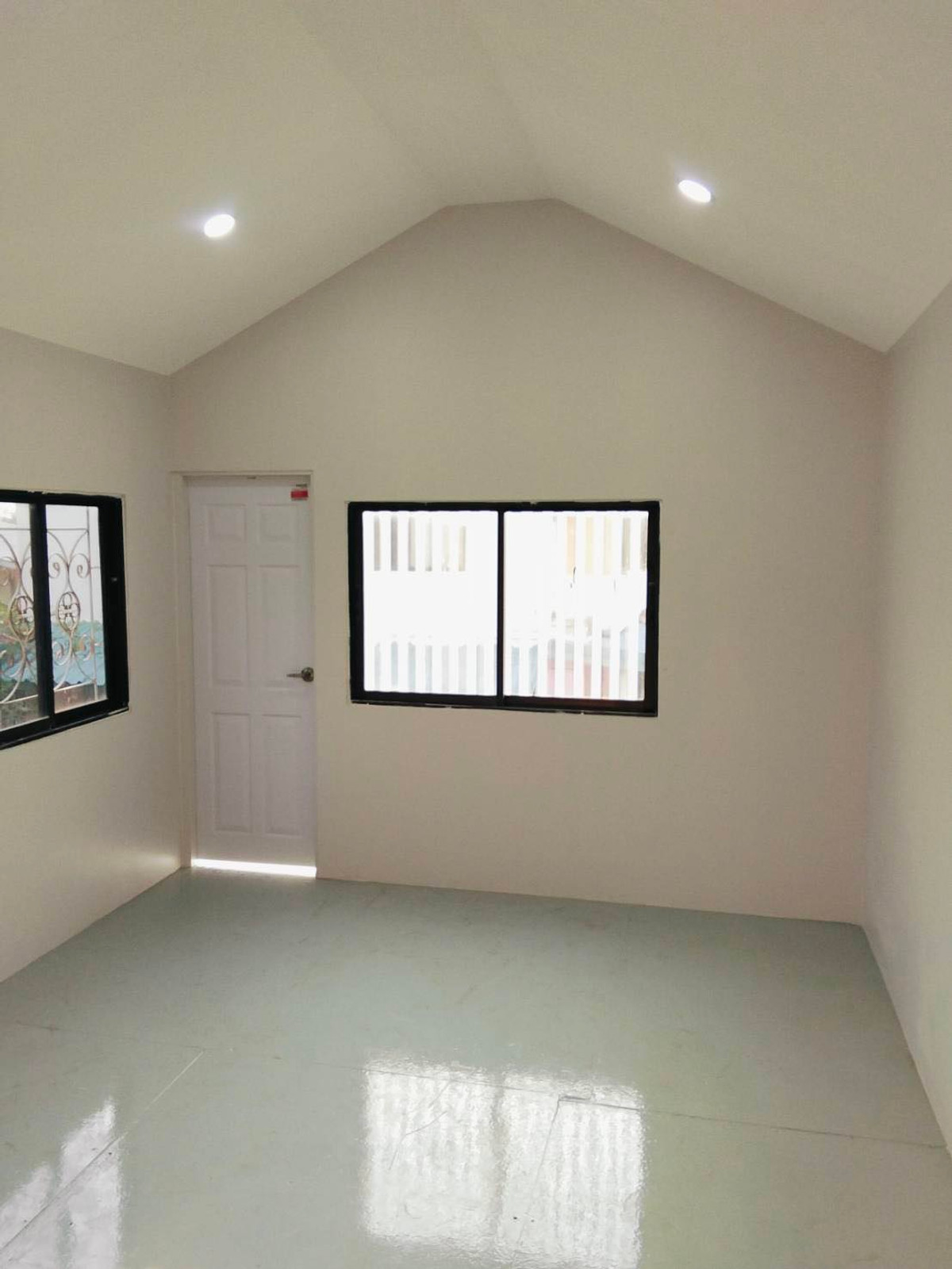 ขายบ้านพัทยา บางแสน ชลบุรี สัตหีบ : บ้านงามเจริญ 13 / 3 ห้องนอน (ขาย), Baan Ngamcharoen 13 / 3 Bedrooms (FOR SALE) BEWN119 