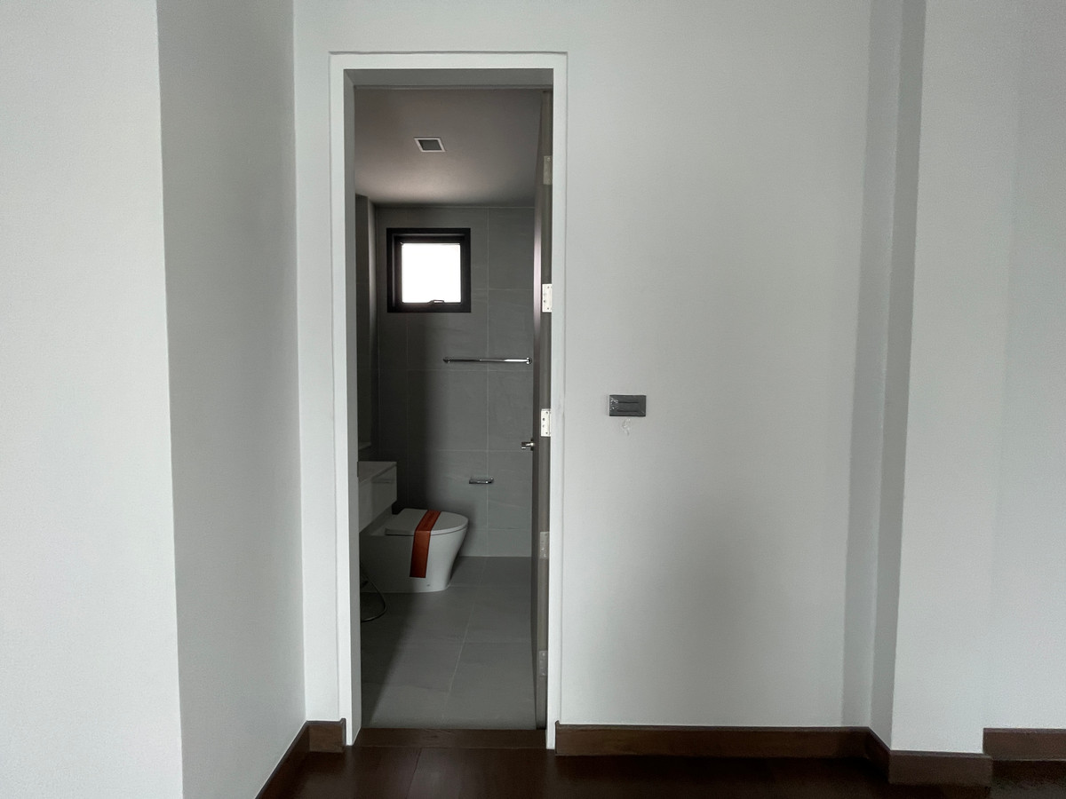 ขายบ้านบางนา แบริ่ง ลาซาล : ขายด่วน! THE ONE Signature Bangna-Rama 9 — นิยามใหม่ของ Pool Villa หรู 3 ชั้น พร้อม Multiverse ฟังก์ชันเพื่อทุกคนในครอบครัว