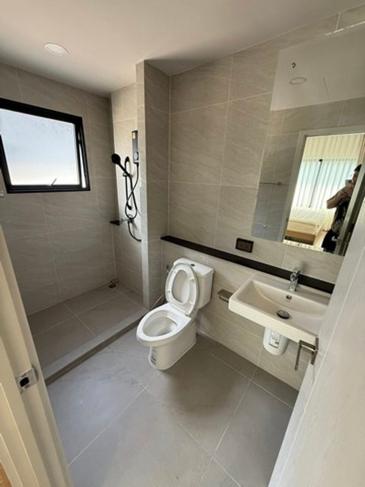 ให้เช่าบ้านบางนา แบริ่ง ลาซาล : HR3309ให้เช่าบ้านเดี่ยวหลังใหญ่ที่สุดในโครงการ – Britania บางนา-ศรีวารีแปลงมุม ติดสวนส่วนกลาง (Greenery View) | พื้นที่ 255 ตร.ม. พร้อมอยู่ & ครบวงจรที่สุด