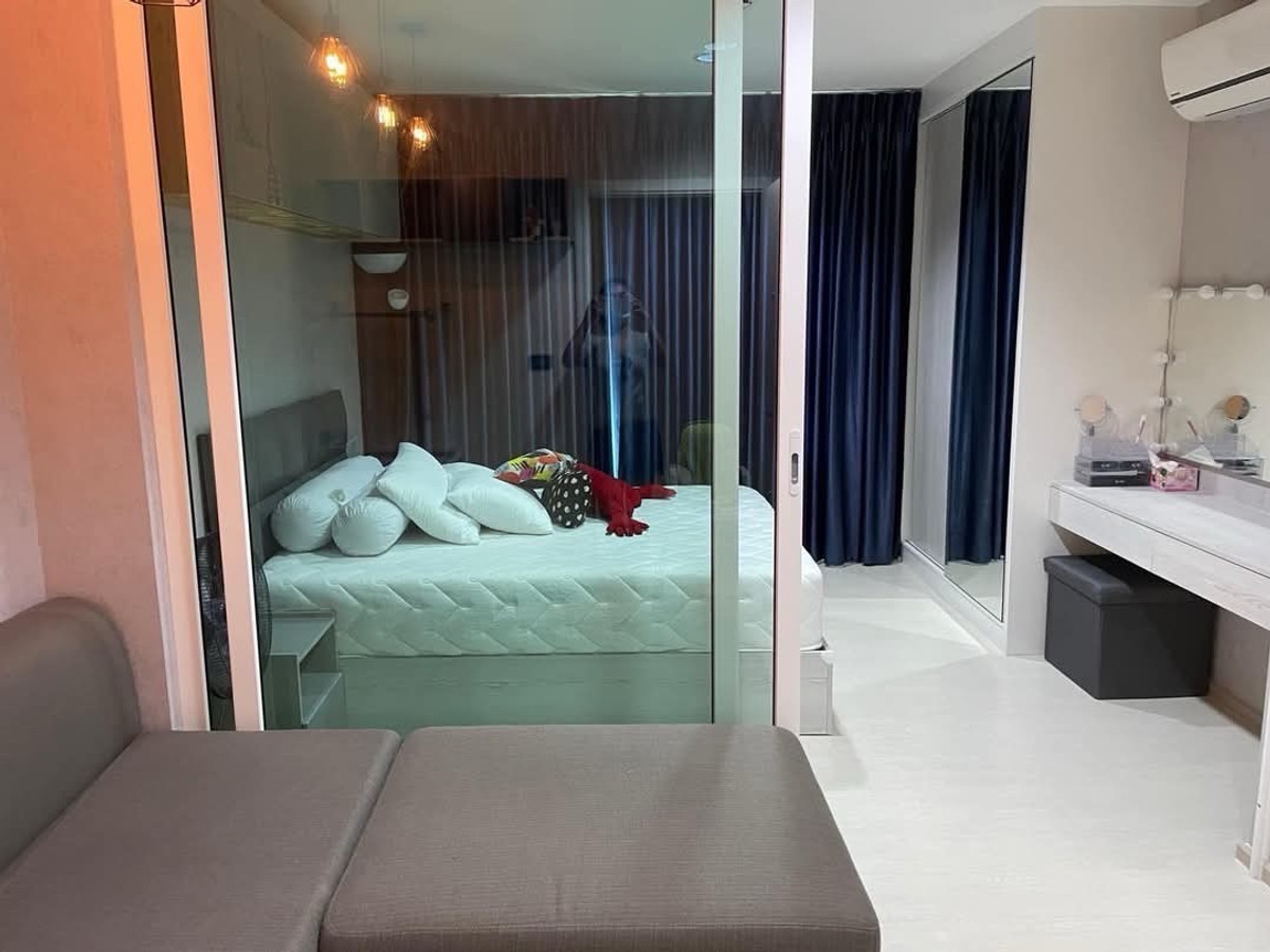 For RentCondoSamut Prakan,Samrong : Urgent for rent!! Aspire Erawan, Building B, 21st floor, size 30 sq m, price 8,500 baht only.