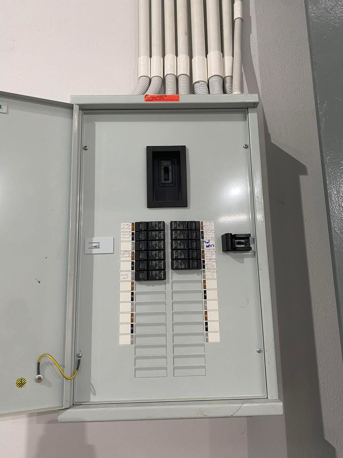 For RentWarehouseEakachai, Bang Bon : Warehouse/factory for rent Usable area 660 square meters, location Ekkachai Bang Bon.