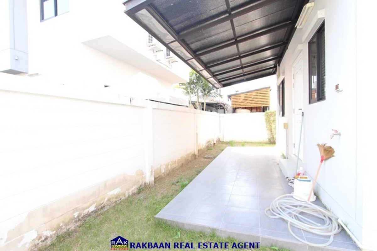 ขายบ้านนวมินทร์ รามอินทรา : ขายบ้านใกล้แฟชั่นไอส์แลนด์ เสนาพาร์ควิลล์ 46.1 ตร.ว. 3 นอน 3 ห้องน้ำ ตกแต่งครบ สวย พร้อมผู้เช่า 35,000บาท ต่อเดือน