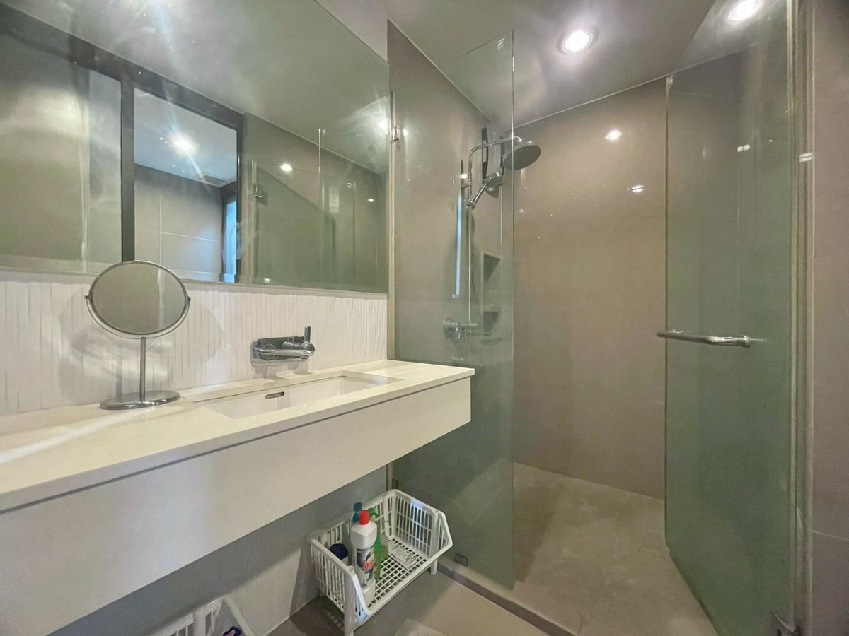 For SaleCondoSukhumvit, Asoke, Thonglor : 🩷🌷Rhythm Sukhumvit 42🌷🩷 1 Bed 1 Bath, Sale Price : 7,800,000 Baht