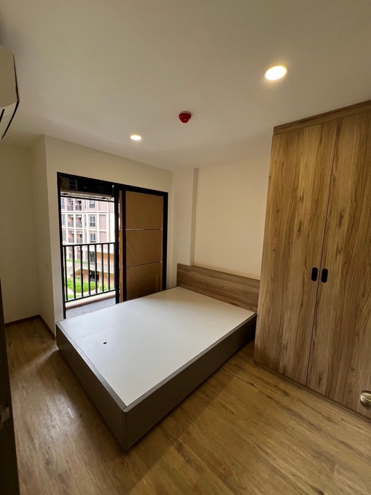 ให้เช่าคอนโดแจ้งวัฒนะ เมืองทอง : 2 ห้องนอน 1 ห้องน้ำ เช่า 16,000 บาท