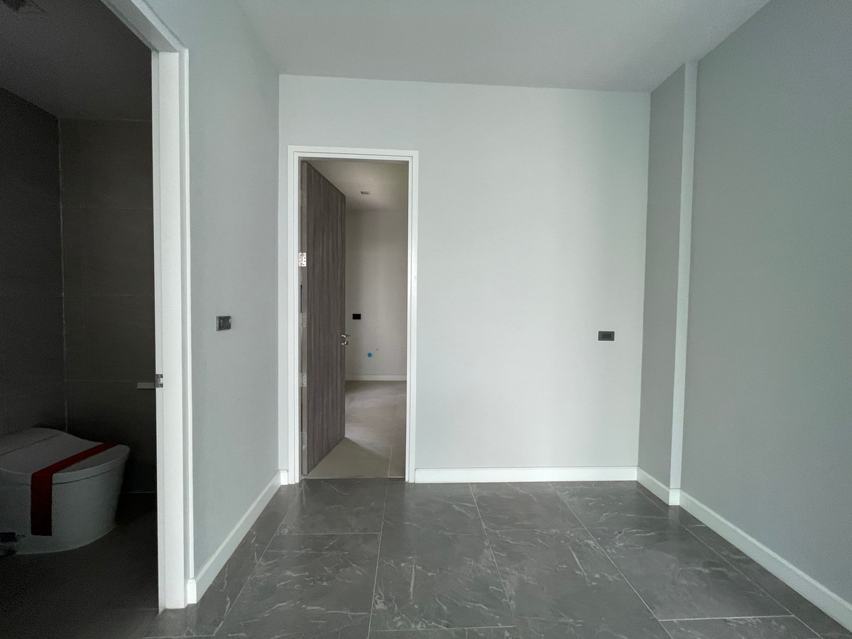 ขายบ้านบางนา แบริ่ง ลาซาล : ขายด่วน! THE ONE Signature Bangna-Rama 9 — นิยามใหม่ของ Pool Villa หรู 3 ชั้น พร้อม Multiverse ฟังก์ชันเพื่อทุกคนในครอบครัว