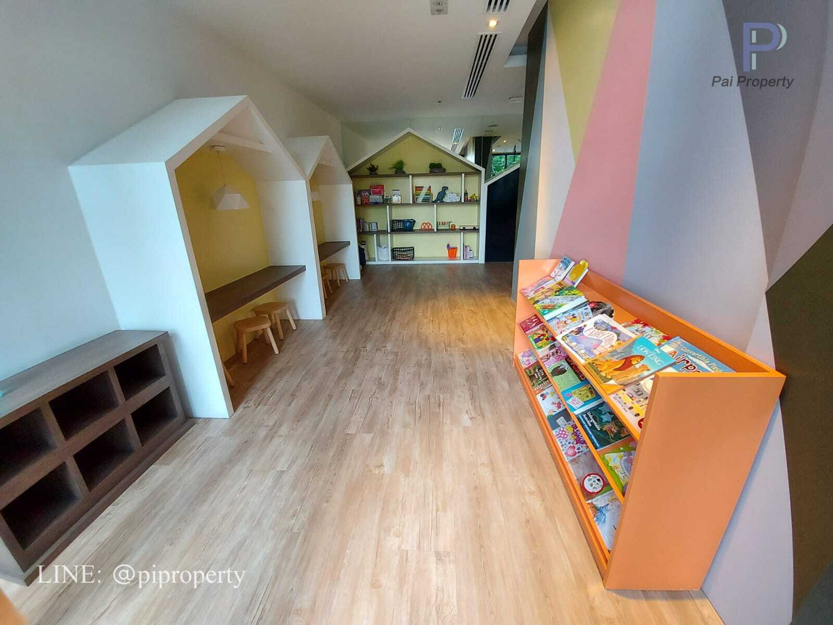 For RentCondoOnnut, Udomsuk : High floor 1 bedroom unit for rent in Whizdom Essence Sukhumvit, True Digital Park BTS Punnawithi station.