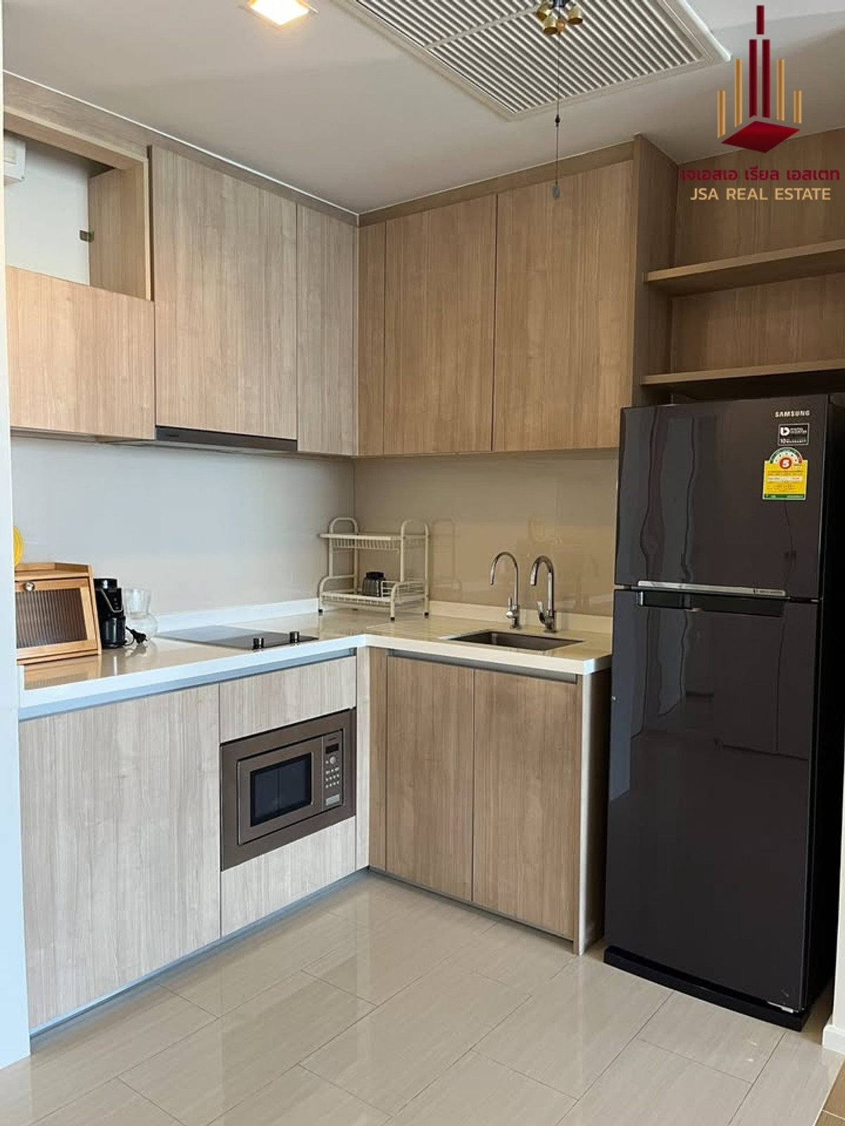 ให้เช่าคอนโดพระราม 9 เพชรบุรีตัดใหม่ RCA : ✨ For Rent: Circle Living Prototype Condo ✨  💰 Only 37,800 THB/month