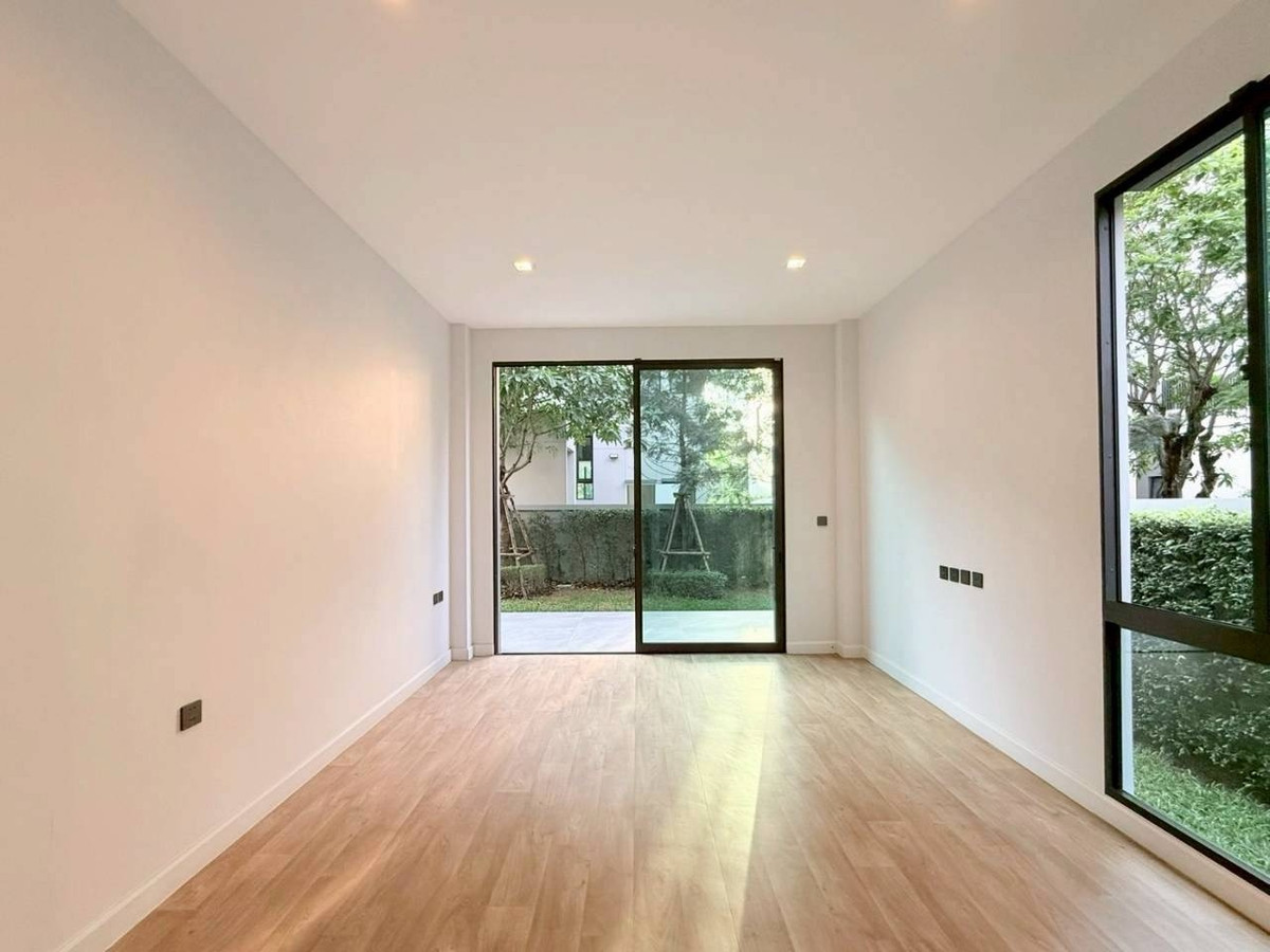 For SaleHousePhutthamonthon, Salaya : Special Price🔥 Grand Bangkok Boulevard Pinklao-Borom | Corner plot