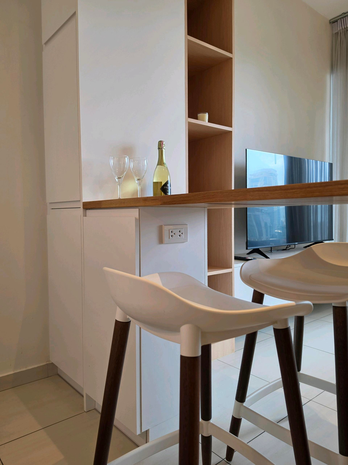 For RentCondoSukhumvit, Asoke, Thonglor : 🚩For Rent: The Loft Ekkamai / 45 Sqm. / Newly Renovated / 10 fl.