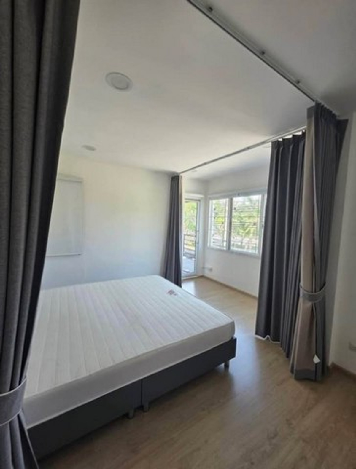 For RentHouseLadkrabang, Suwannaphum Airport : HR3306 Large 2-story detached house for rent, Atoll Maldives Palm Bangna-Wongwaen project, in front of the house, not next to anyone (Private Zone) | Just 3 minutes to Mega Bangna.