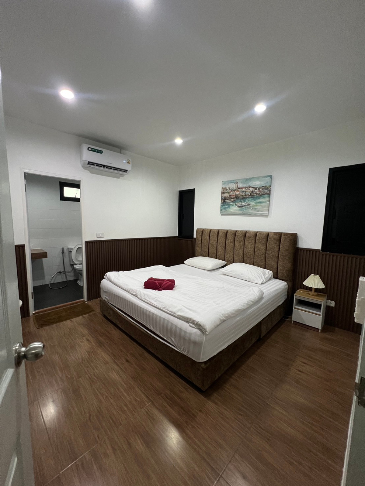 ขายบ้านพัทยา บางแสน ชลบุรี สัตหีบ : บ้านเดี่ยวพูลวิลล่า บางเสร่ / 5 ห้องนอน (ขาย), Detached House Pool Villa Bang Saray / 5 Bedrooms (FOR SALE) AM077