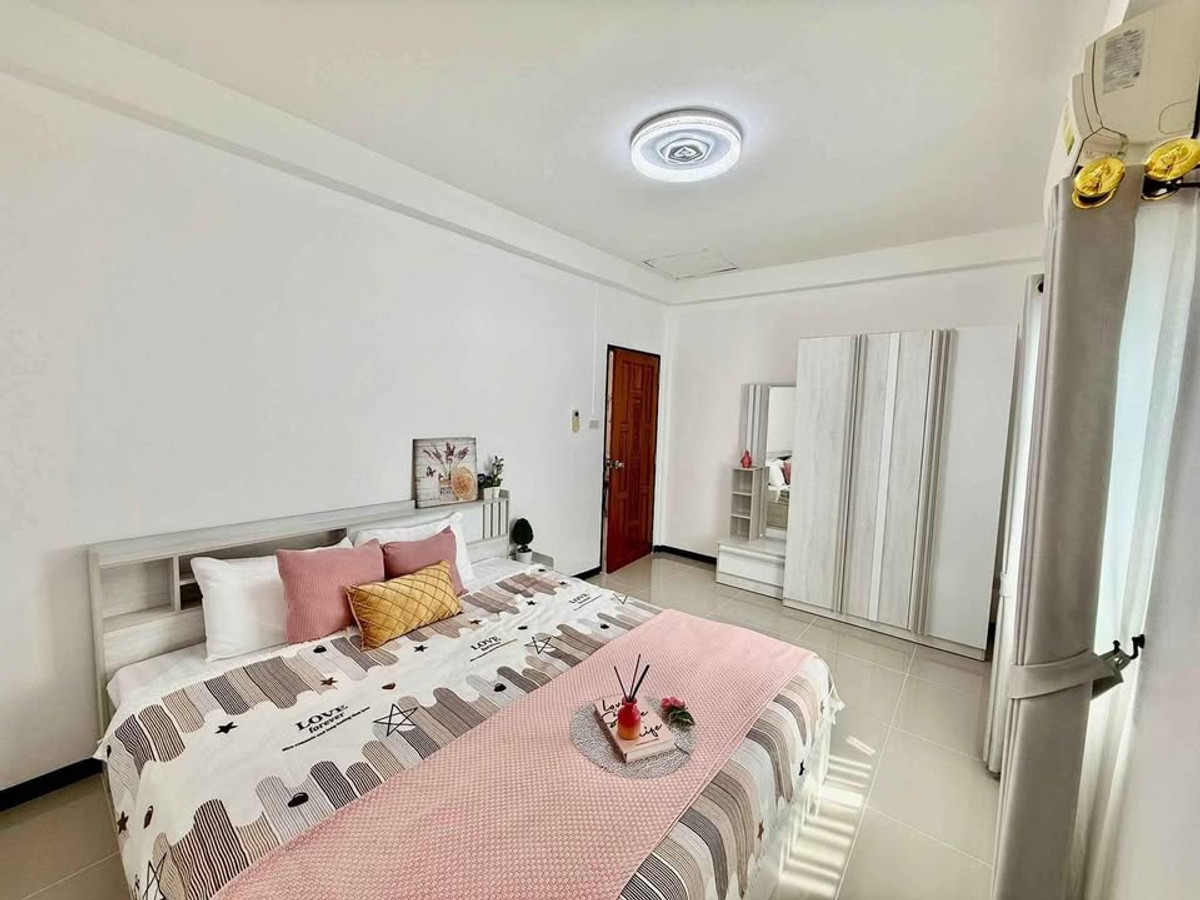 ขายบ้านพัทยา บางแสน ชลบุรี สัตหีบ : หมู่บ้าน พัทยารุ่งเรือง / 3 ห้องนอน (ขาย), Moo Baan Pattaya Rungrueng / 3 Bedrooms (FOR SALE) BEWN121