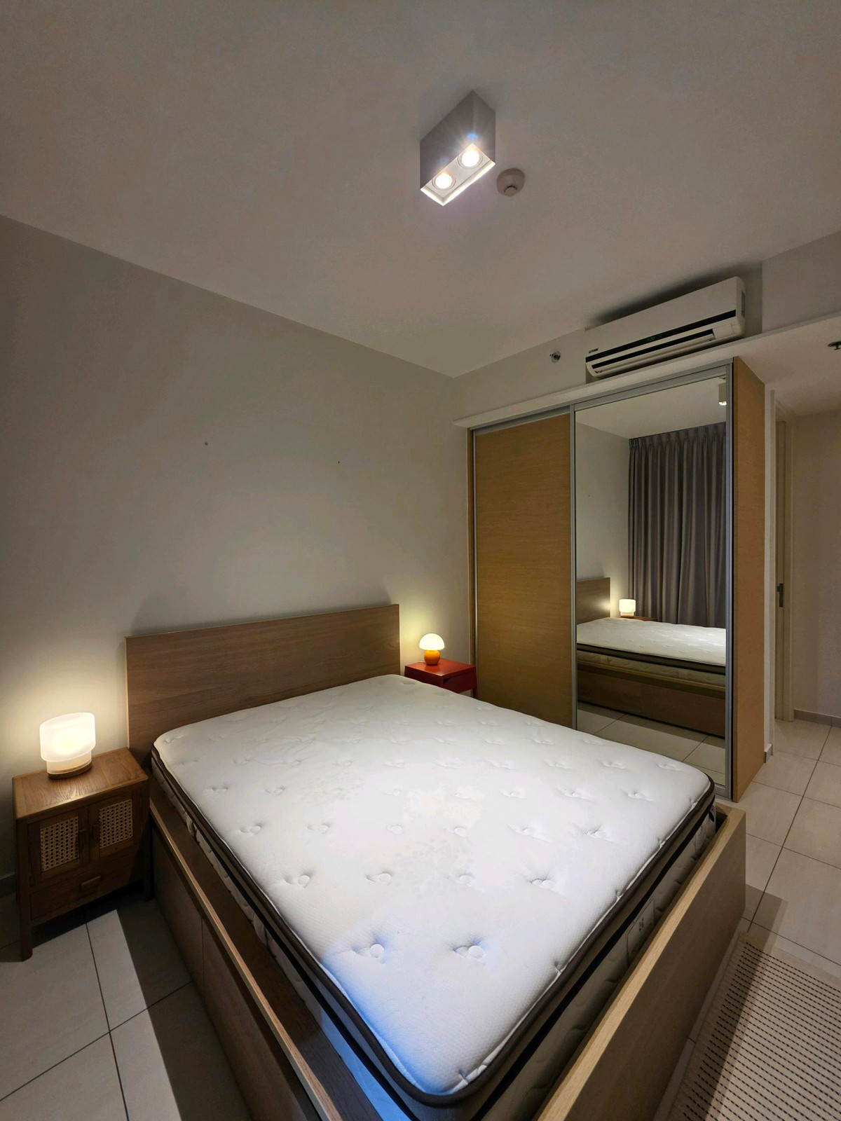 For RentCondoSukhumvit, Asoke, Thonglor : 🚩For Rent: The Loft Ekkamai / 45 Sqm. / Newly Renovated / 10 fl.