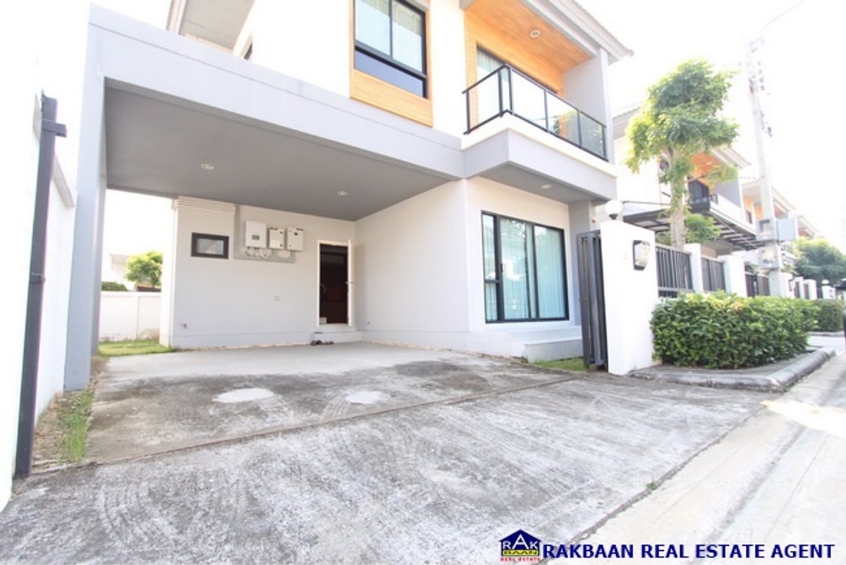 ขายบ้านนวมินทร์ รามอินทรา : ขายบ้านใกล้แฟชั่นไอส์แลนด์ เสนาพาร์ควิลล์ 46.1 ตร.ว. 3 นอน 3 ห้องน้ำ ตกแต่งครบ สวย พร้อมผู้เช่า 35,000บาท ต่อเดือน