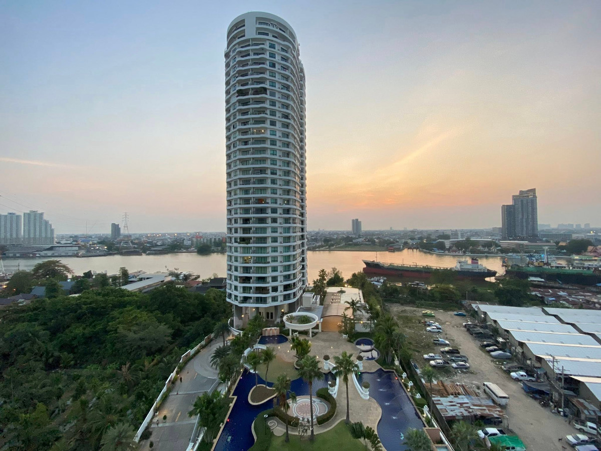 For SaleCondoRama3 (Riverside),Satupadit : *Owner sells himself* Supalai Casa Riva Condo | Supalai Casa Riva, Chao Phraya River view, very large room, 3 bedrooms, 5 bathrooms, with maid's room.