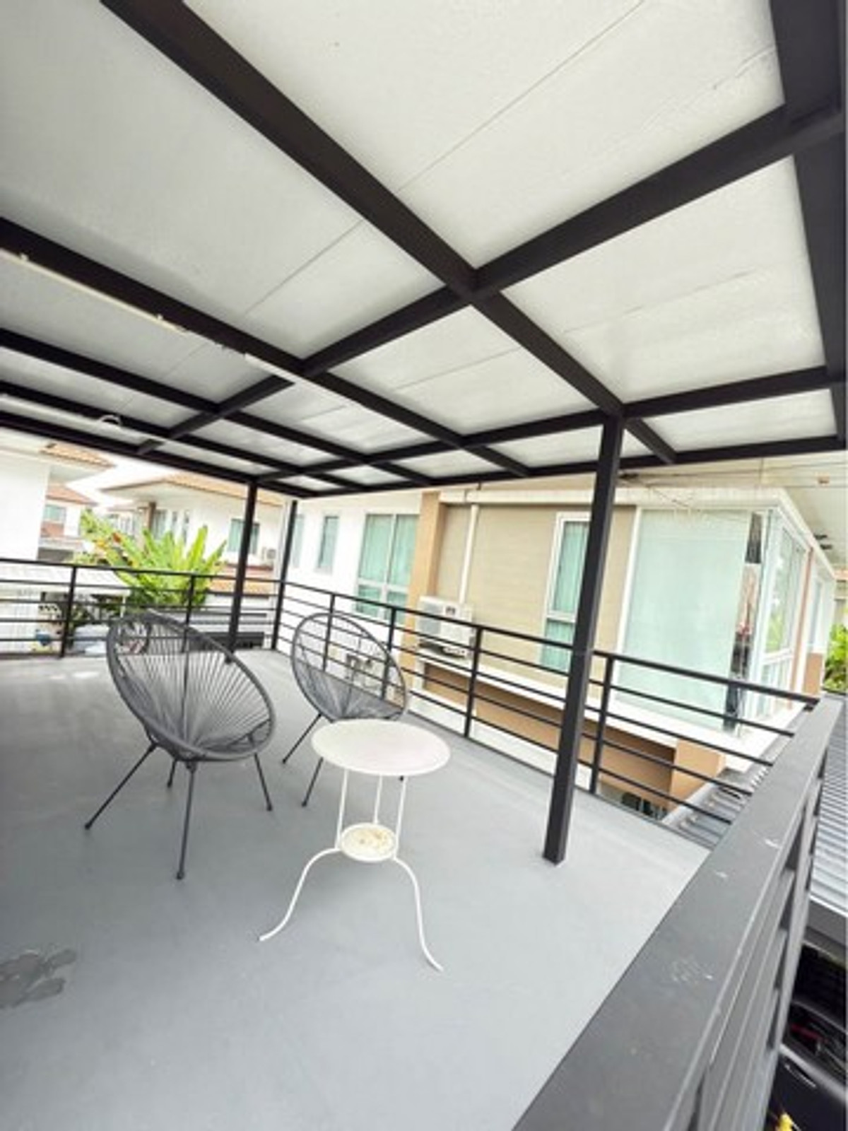 For RentHouseLadkrabang, Suwannaphum Airport : HR3306 Large 2-story detached house for rent, Atoll Maldives Palm Bangna-Wongwaen project, in front of the house, not next to anyone (Private Zone) | Just 3 minutes to Mega Bangna.