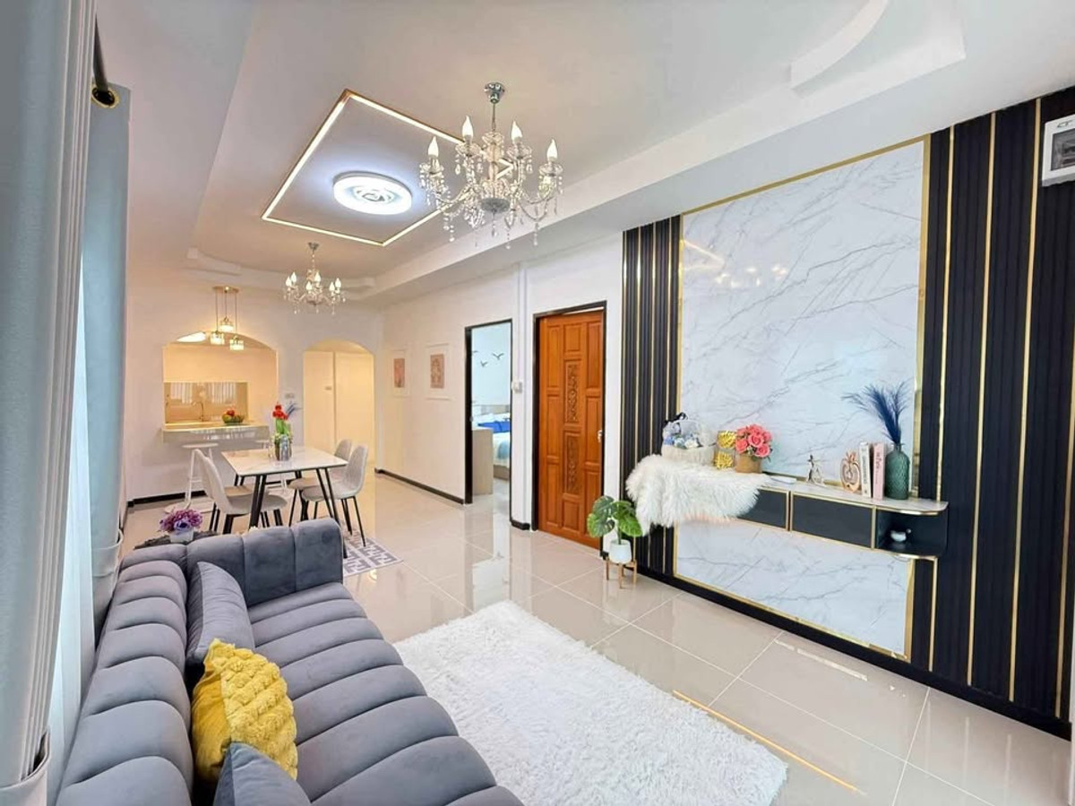 ขายบ้านพัทยา บางแสน ชลบุรี สัตหีบ : หมู่บ้าน พัทยารุ่งเรือง / 3 ห้องนอน (ขาย), Moo Baan Pattaya Rungrueng / 3 Bedrooms (FOR SALE) BEWN121