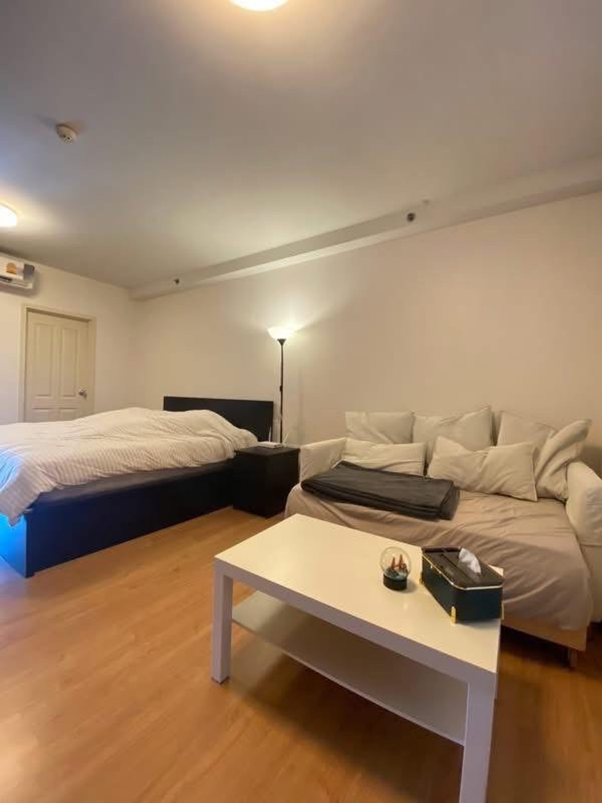 ให้เช่าคอนโดบางซื่อ วงศ์สว่าง เตาปูน : ★ ศุภาลัย เวอเรนด้า รัชวิภา-ประชาชื่น ★ 33 ตรม.,ชั้น 12 (สตูดิโอ), ★ใกล้ MRTบางซ่อน ★ใกล้ โลตัส และ บิ๊กซี ★ สิ่งอำนวยความสะดวกมากมาย★ เครื่องใช้ไฟฟ้าครบครัน★ 