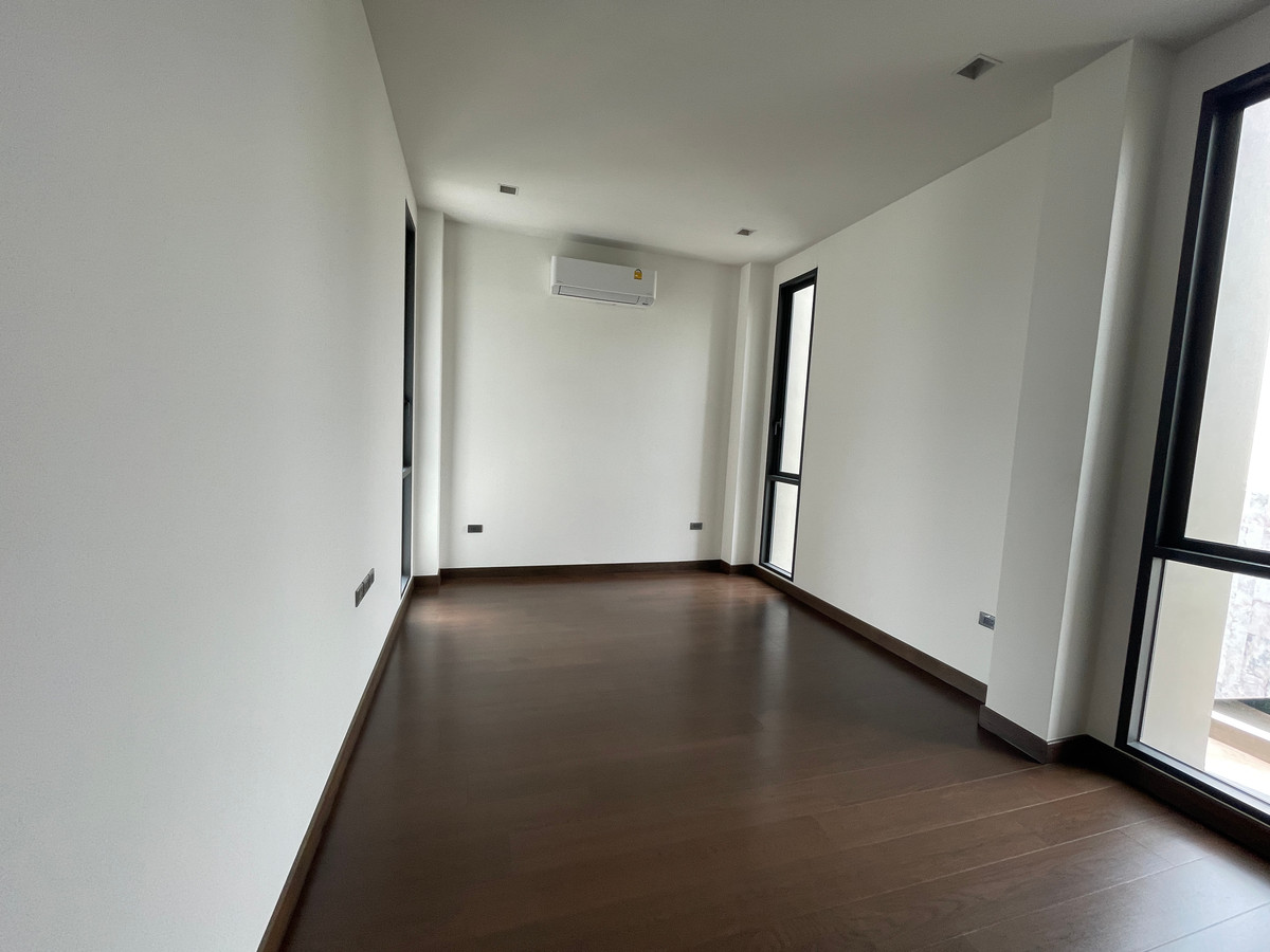 ขายบ้านบางนา แบริ่ง ลาซาล : ขายด่วน! THE ONE Signature Bangna-Rama 9 — นิยามใหม่ของ Pool Villa หรู 3 ชั้น พร้อม Multiverse ฟังก์ชันเพื่อทุกคนในครอบครัว