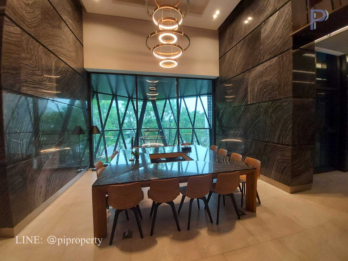 For RentCondoOnnut, Udomsuk : High floor 1 bedroom unit for rent in Whizdom Essence Sukhumvit, True Digital Park BTS Punnawithi station.