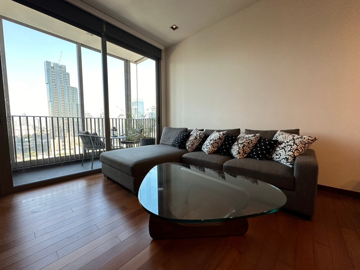 For RentCondoSukhumvit, Asoke, Thonglor : Rent 2 bedrooms, 2 bathrooms, Ashton Morph 38.