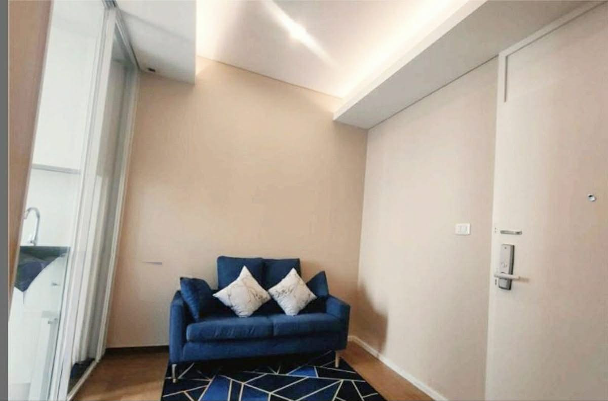 For RentCondoLadprao, Central Ladprao : For rent 📍 The Saint Residences 📍 Fully furnished with appliances. Near BTS Ha Yaek Ladprao.