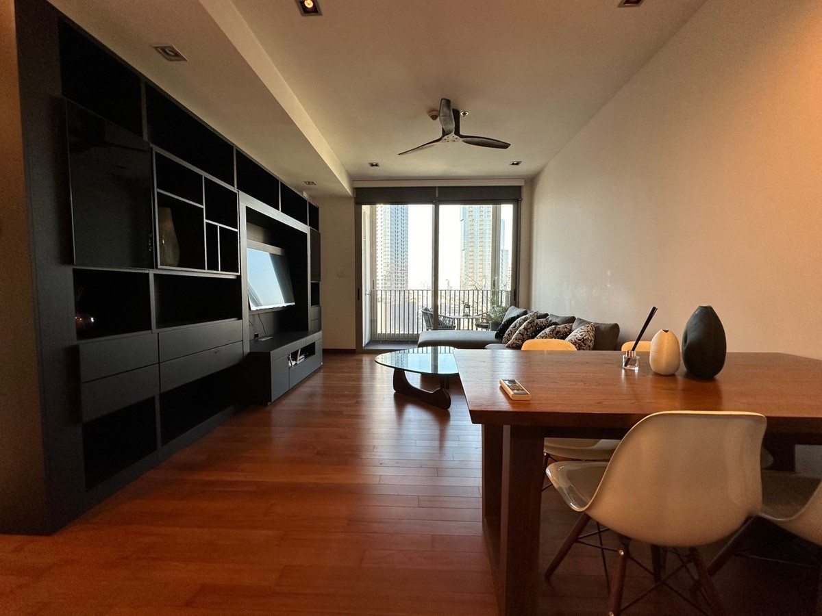 For RentCondoSukhumvit, Asoke, Thonglor : Rent 2 bedrooms, 2 bathrooms, Ashton Morph 38.