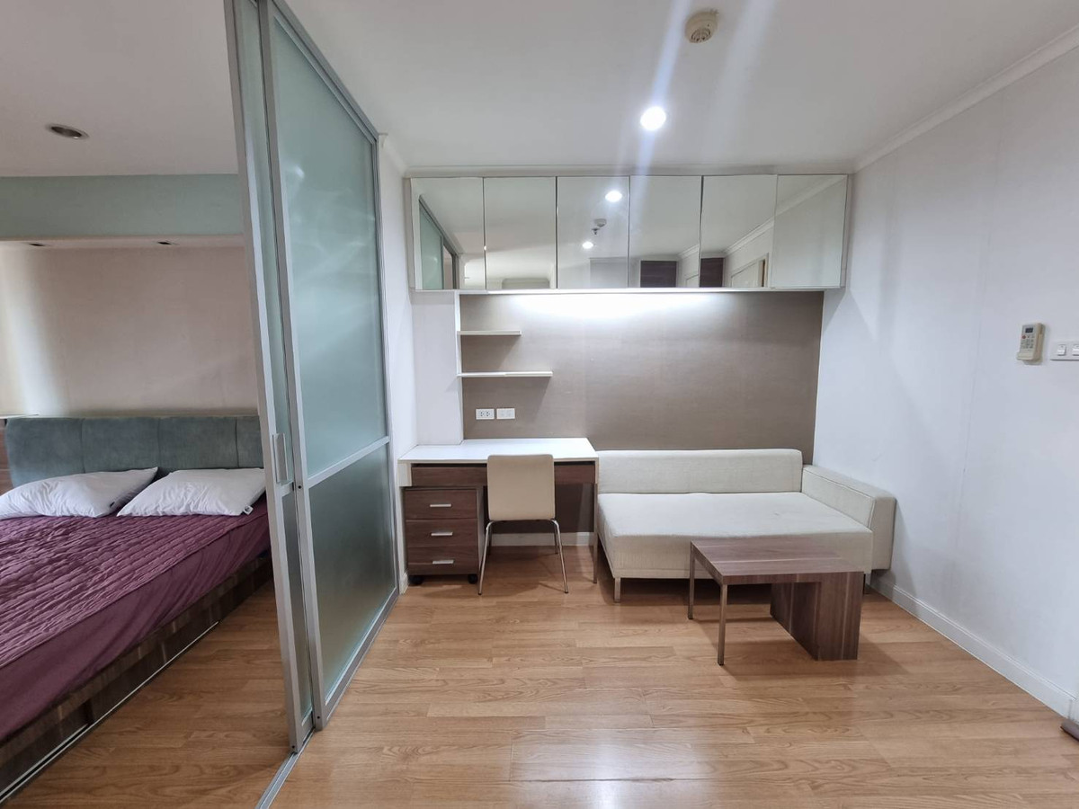 ให้เช่าคอนโดปิ่นเกล้า จรัญสนิทวงศ์ : ให้เช่าคอนโดลุมพินี พาร์ค ปิ่นเกล้า ขนาด 28 ตร.ม 1 นอน 1 ห้องน้ำ ชั้น 11 เฟอร์ฯ ครบ ตกแต่งบิ้วอิน