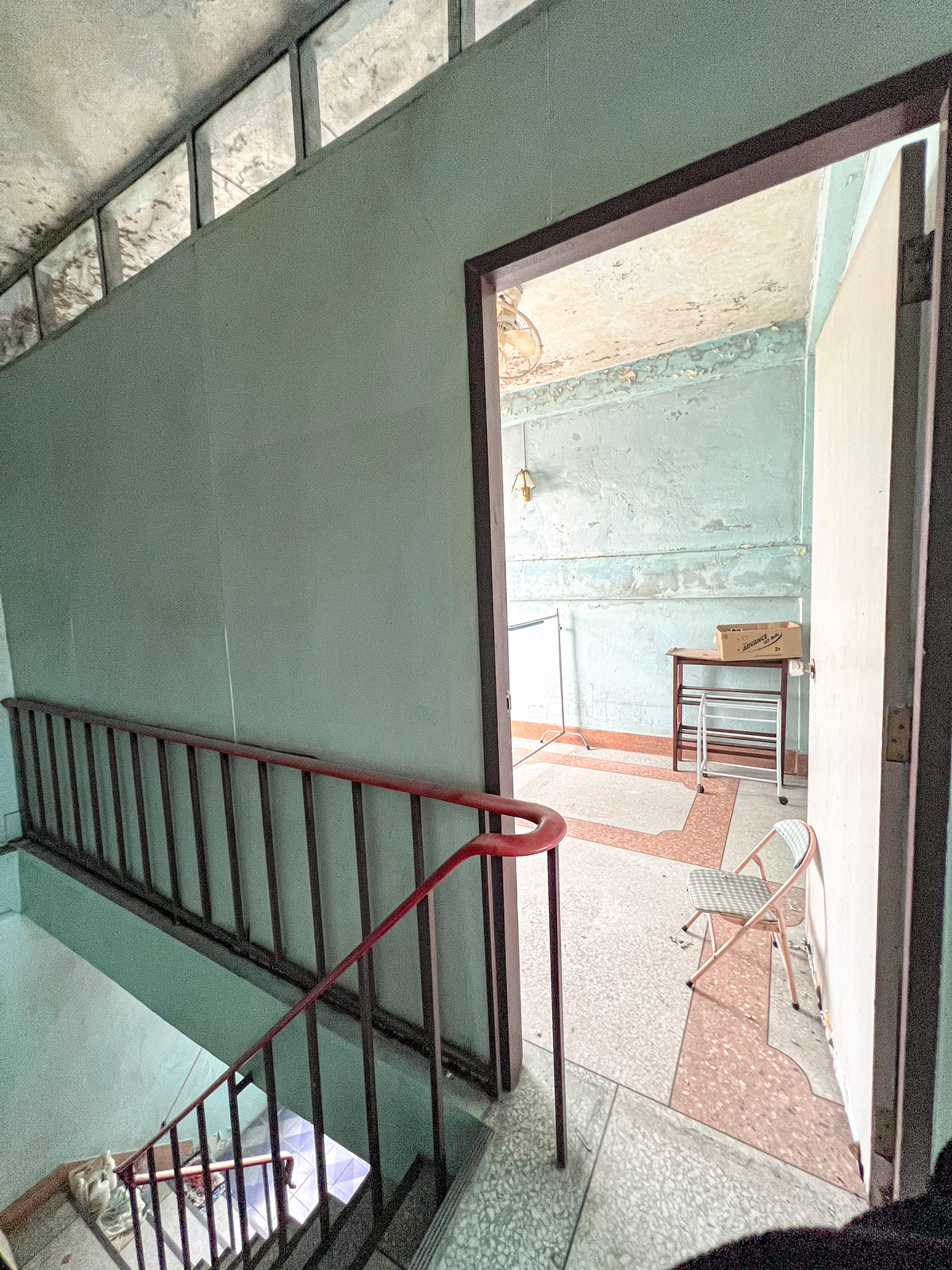 ขายทาวน์โฮมบางซื่อ วงศ์สว่าง เตาปูน : ทำเลดีจัด 🔥 ตึกแถวติด MRT เตาปูน 150 ม. สายลงทุนรีบเลย 📈💰อาคารพาณิชย์ กรุงเทพ - นนท์ 2 / 4 ห้องนอน (ขาย), Commercial building Bangkok - Non 2 / 4 Bedrooms (FOR SALE) BNS004