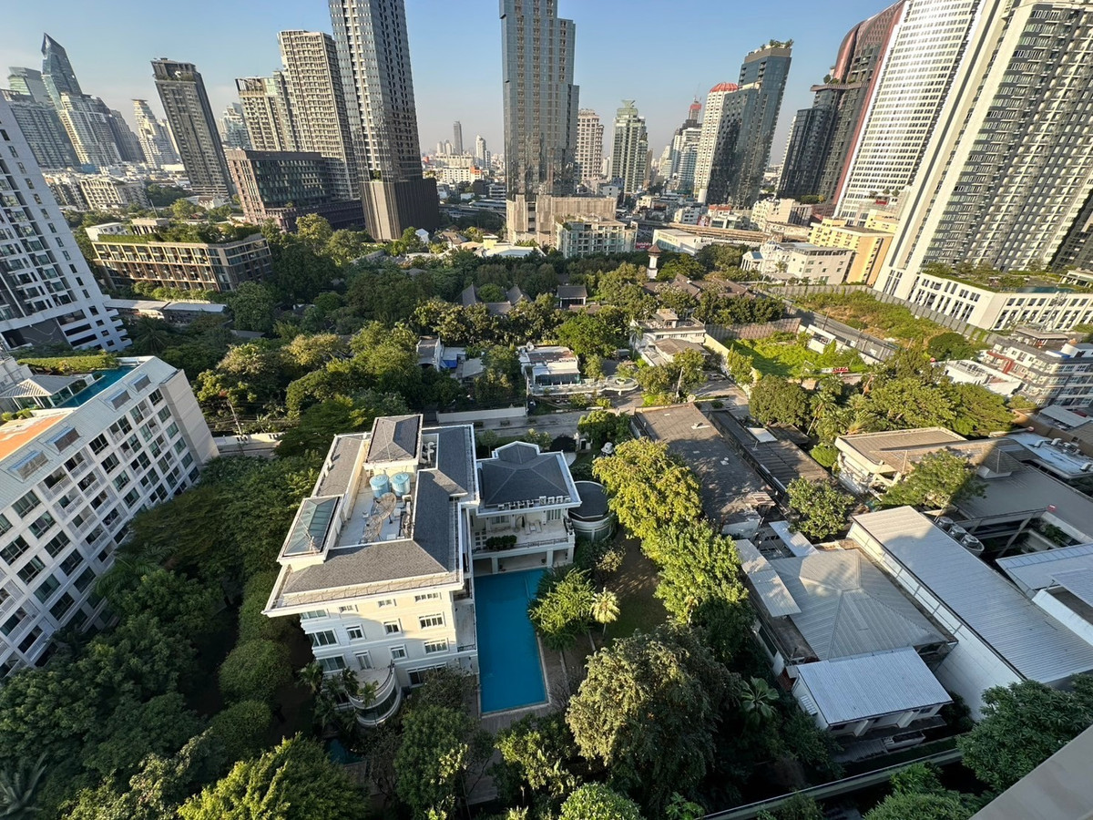 For RentCondoSukhumvit, Asoke, Thonglor : Rent 2 bedrooms, 2 bathrooms, Ashton Morph 38.