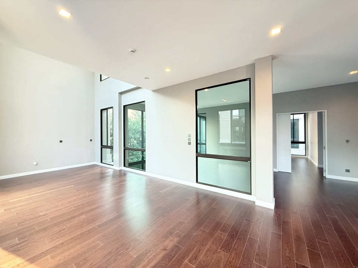 For SaleHousePhutthamonthon, Salaya : Special Price🔥 Grand Bangkok Boulevard Pinklao-Borom | Corner plot