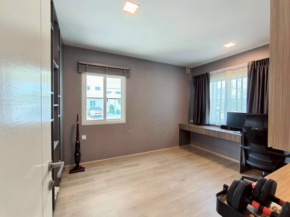 ขายบ้านพัฒนาการ ศรีนครินทร์ : ขายบ้านเดี่ยว 2 ชั้น 50.30 ตรว. Villaggio ศรีนครินทร์ ตำบลบางเมือง อำเภอเมืองสมุทรปราการ สมุทรปราการ ราคา 6,900,000 บาท